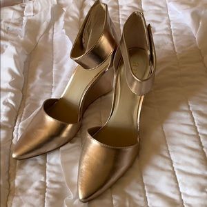 Gold Wedge Leather size 8